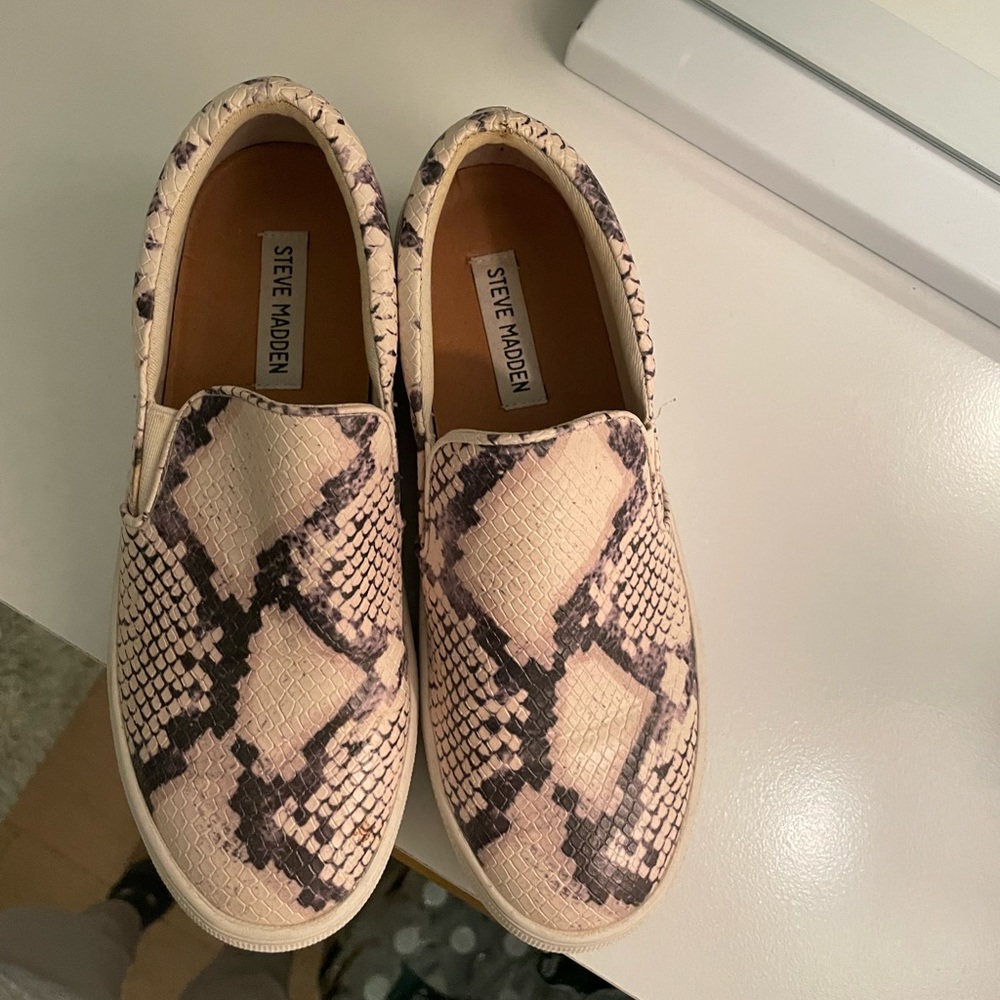 Steve Madden Women’s Slip on Sneaker - Snake
